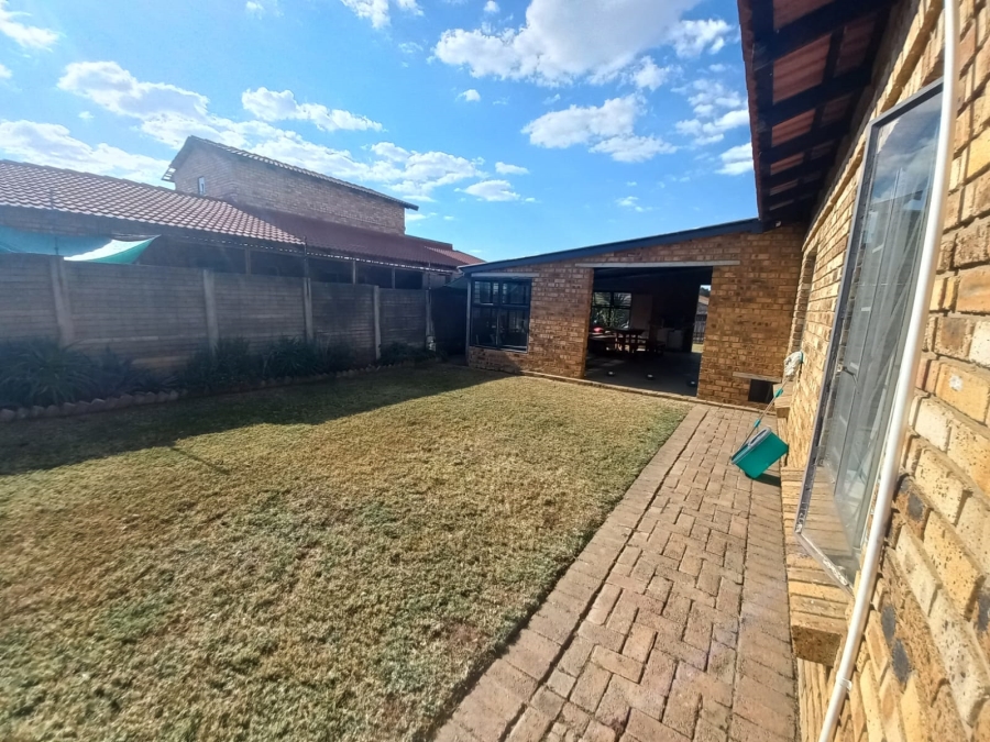 3 Bedroom Property for Sale in Waterval East North West